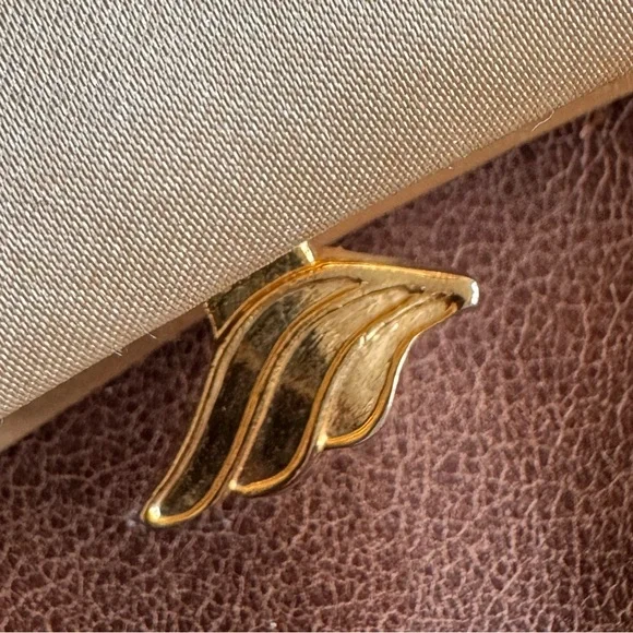 Vintage Jessica McClintock Gold Satin Clutch - Picture 9 of 10